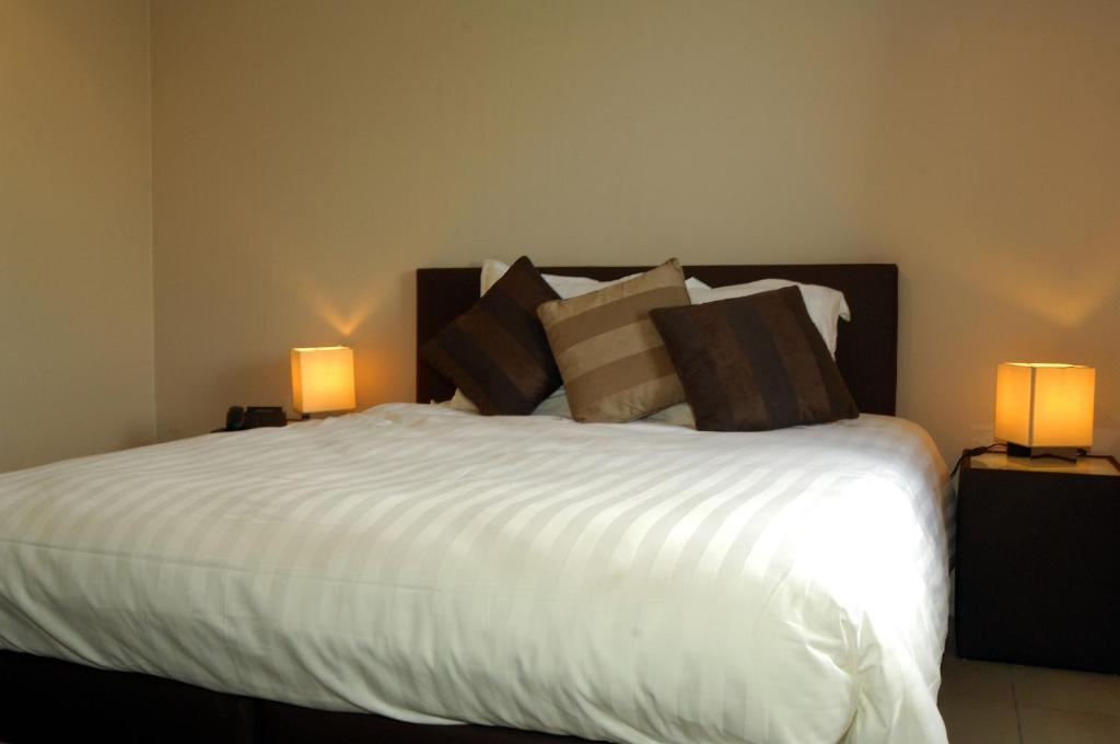 Hotel Le Saint Loup Gembloux Habitación foto